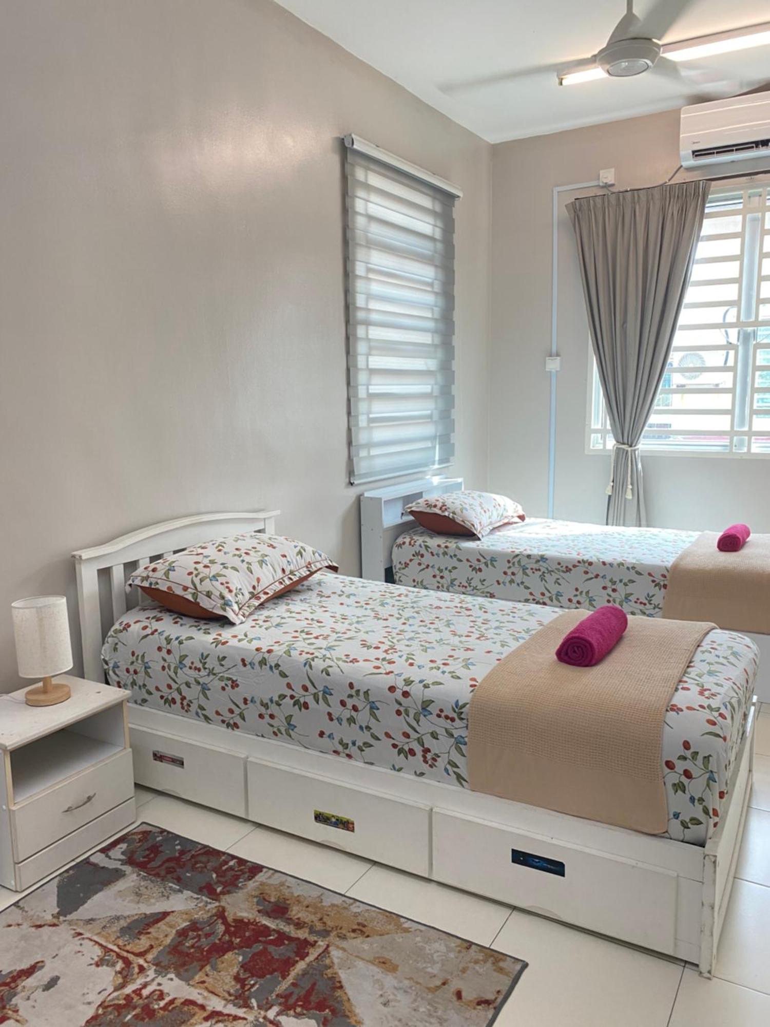 Homestay Aalaiya Bertam Kepala Batas - Fully Aircond Экстерьер фото